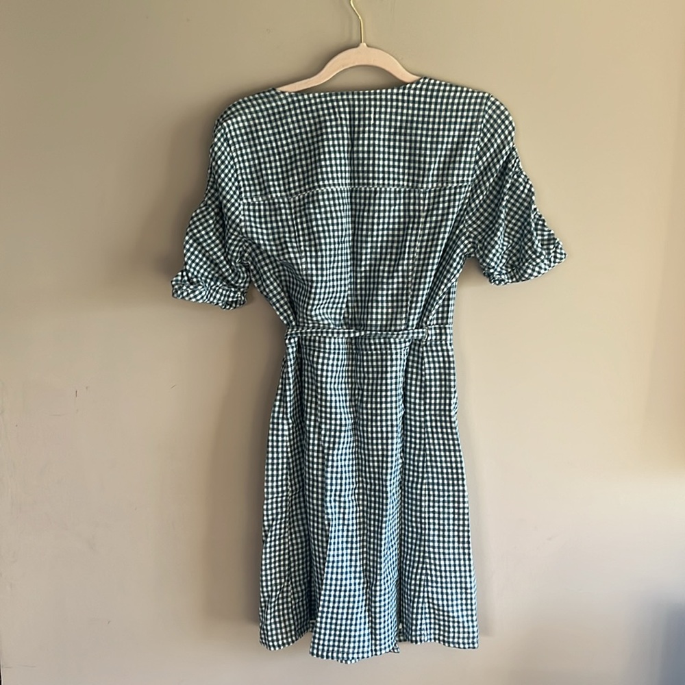 Madewell || Gingham Shirred-Sleeve Wrap Dress - Picture 6 of 7